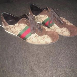 Gucci sneakers ((unisex))